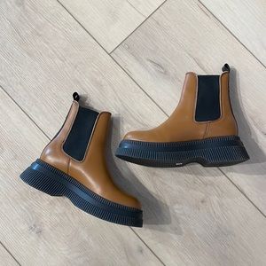 GANNI Creepers Camel Brown Chelsea Boot Size: 10